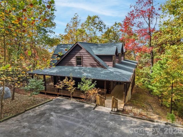167 Mountain Vista Drive, Saluda, NC 28773