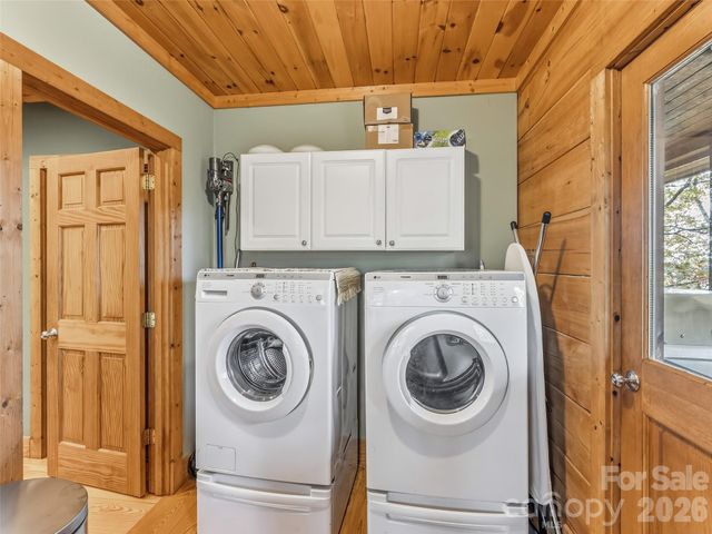 167 Mountain Vista Drive, Saluda, NC 28773