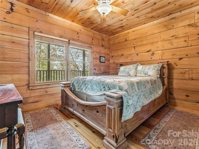 167 Mountain Vista Drive, Saluda, NC 28773