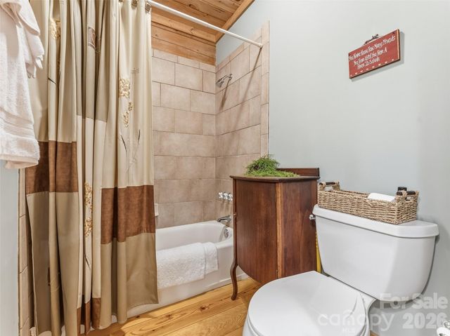 167 Mountain Vista Drive, Saluda, NC 28773