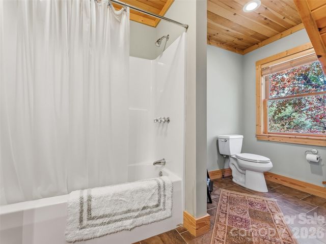 167 Mountain Vista Drive, Saluda, NC 28773