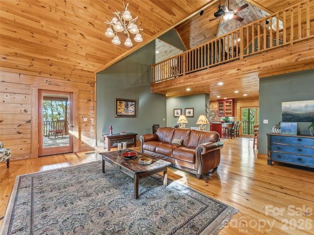 167 Mountain Vista Drive, Saluda, NC 28773