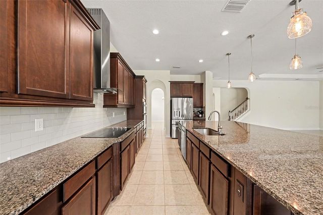 17823 DAISY FARM DRIVE, Lutz, FL 33559