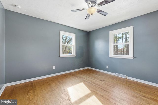 224 FREDERICKTOWNE DR, Stephens City, VA 22655