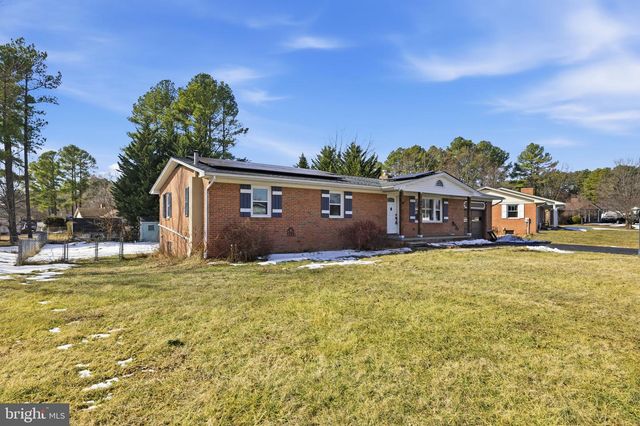 224 FREDERICKTOWNE DR, Stephens City, VA 22655