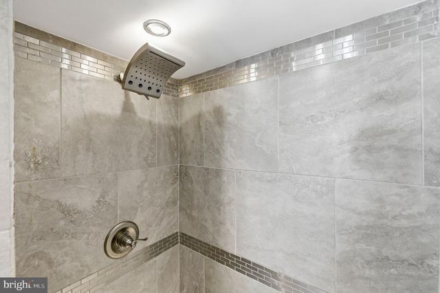 224 FREDERICKTOWNE DR, Stephens City, VA 22655