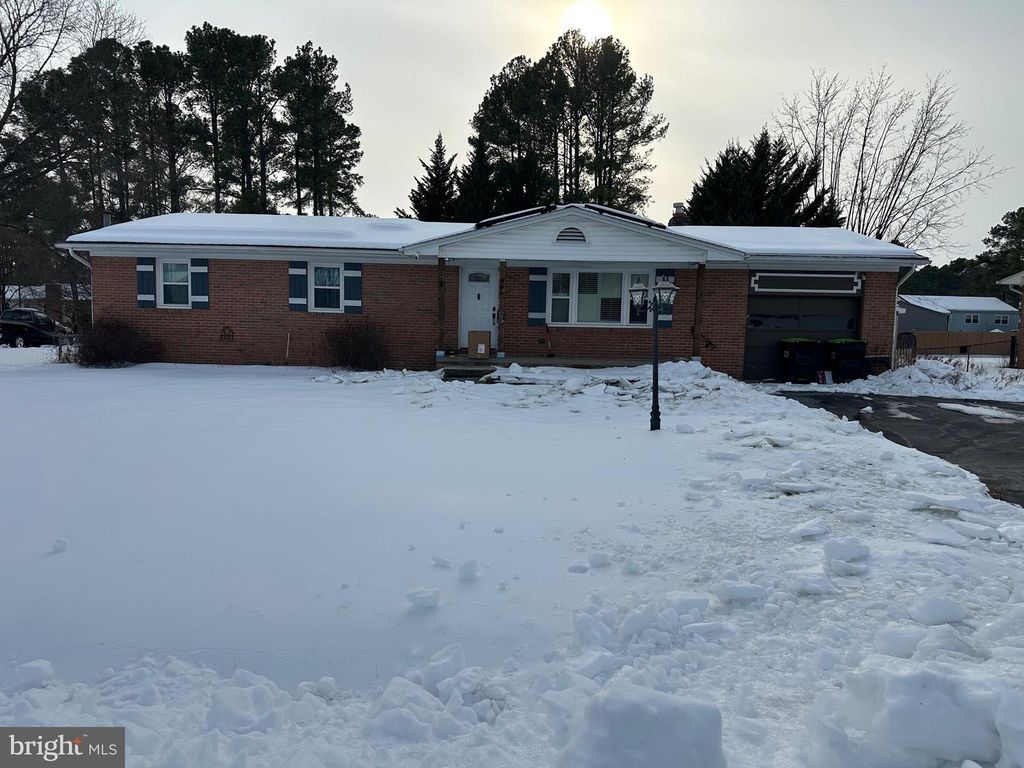 224 FREDERICKTOWNE DR, Stephens City, VA 22655