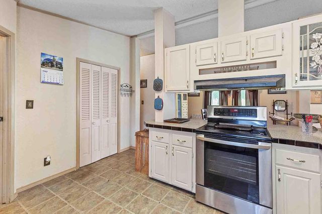 277 Mesquite DR, Cedar Creek, TX 78612