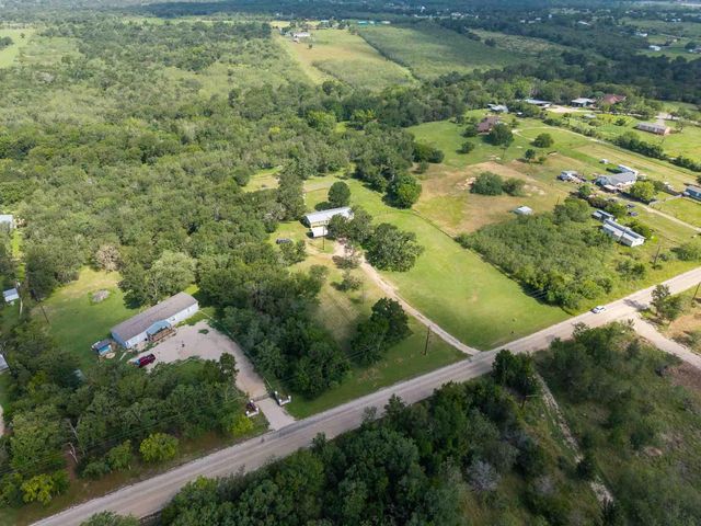 277 Mesquite DR, Cedar Creek, TX 78612