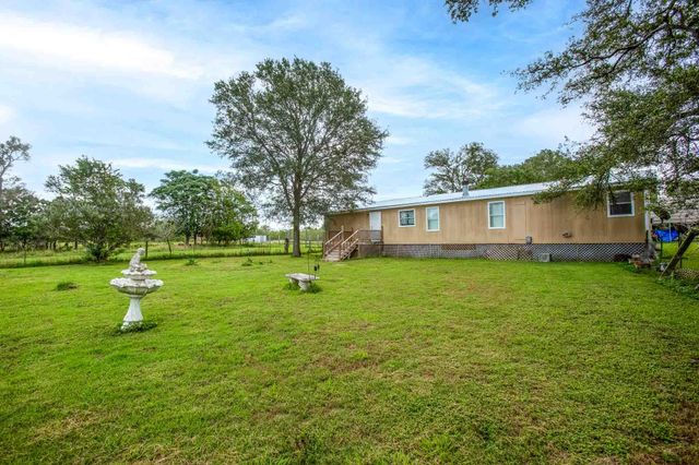 277 Mesquite DR, Cedar Creek, TX 78612