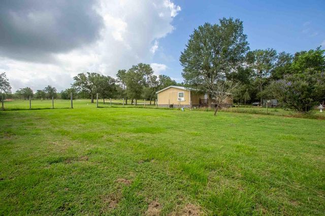 277 Mesquite DR, Cedar Creek, TX 78612