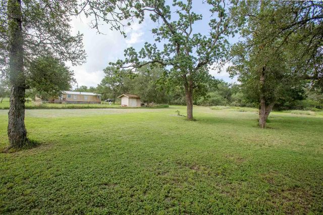 277 Mesquite DR, Cedar Creek, TX 78612