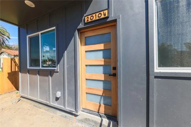 2012 Dunsmuir Avenue C, Los Angeles, CA 90016