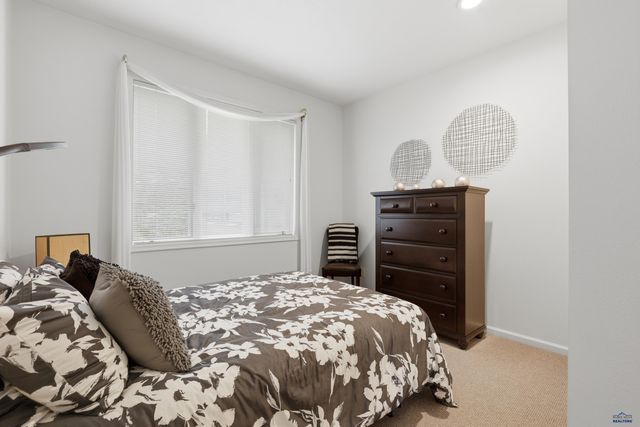 3300 SHERIDAN LAKE RD, Rapid City, SD 57702