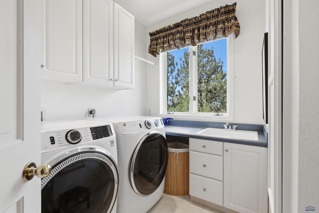 3300 SHERIDAN LAKE RD, Rapid City, SD 57702