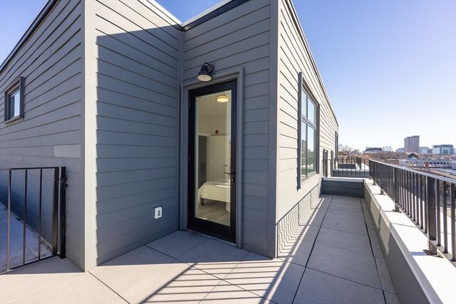 1 Loring Street 3, Somerville, MA 02143