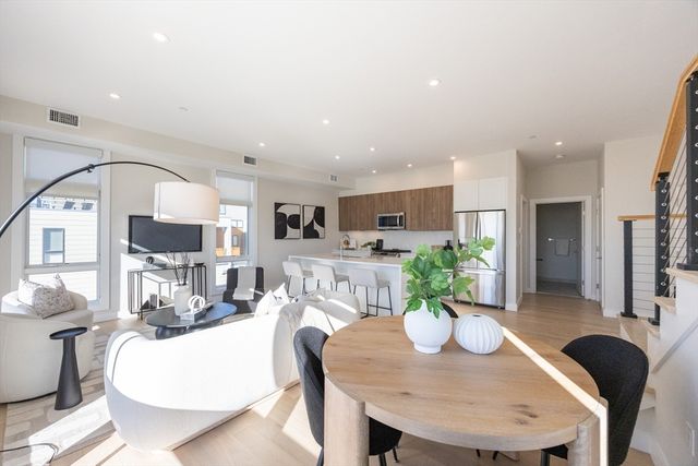 1 Loring Street 3, Somerville, MA 02143