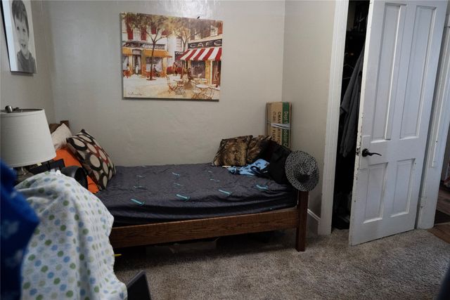 309 E 10th Street S, Newton, IA 50208