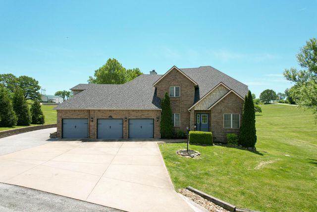128 Green Oaks Drive, Ozark, MO 65721
