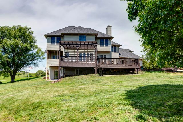 128 Green Oaks Drive, Ozark, MO 65721