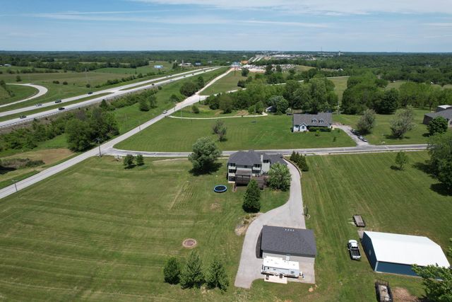 128 Green Oaks Drive, Ozark, MO 65721