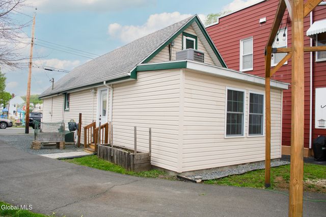 1862 8th Avenue, Watervliet, NY 12189
