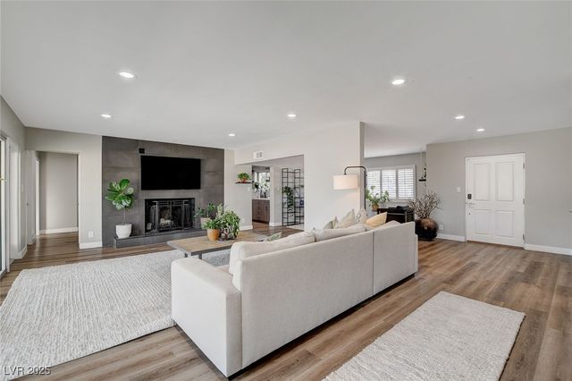 2711 Ashby Avenue, Las Vegas, NV 89102