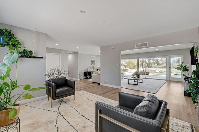 2711 Ashby Avenue, Las Vegas, NV 89102