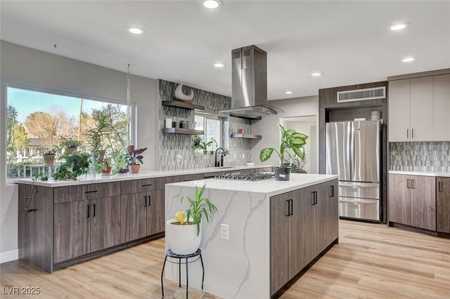 2711 Ashby Avenue, Las Vegas, NV 89102