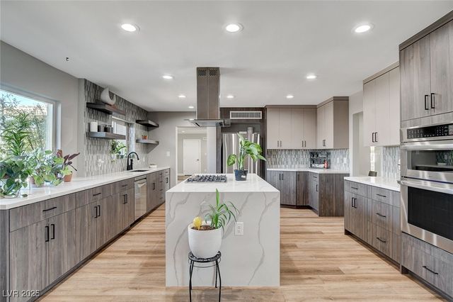 2711 Ashby Avenue, Las Vegas, NV 89102