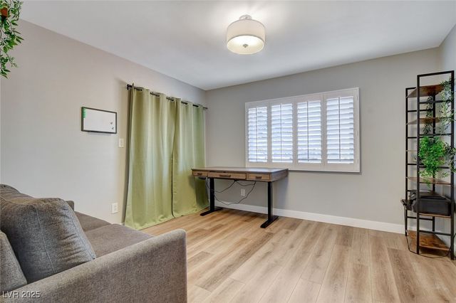 2711 Ashby Avenue, Las Vegas, NV 89102