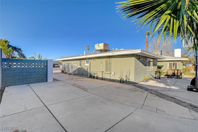 2711 Ashby Avenue, Las Vegas, NV 89102