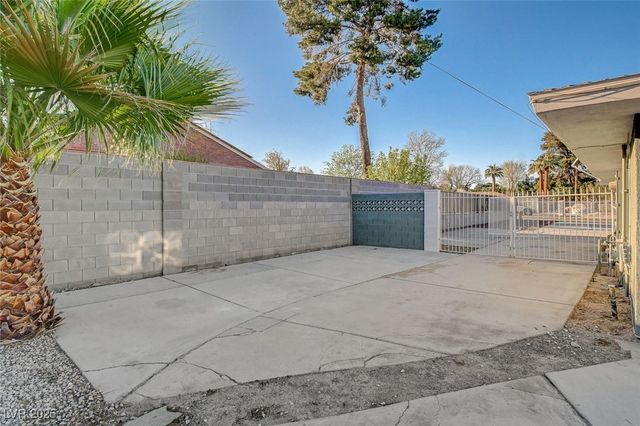 2711 Ashby Avenue, Las Vegas, NV 89102