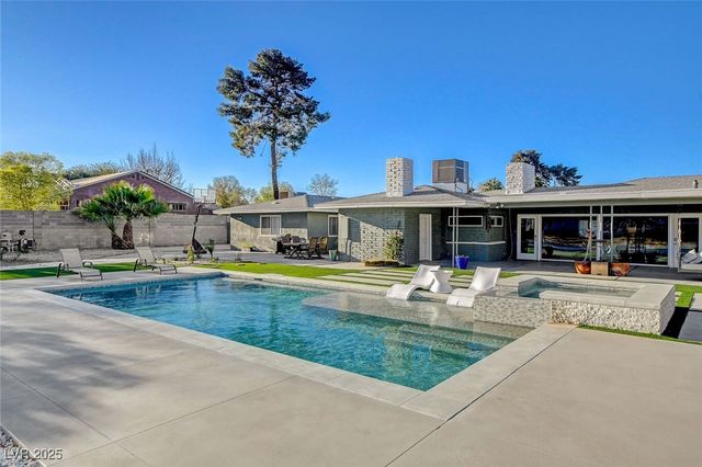 2711 Ashby Avenue, Las Vegas, NV 89102