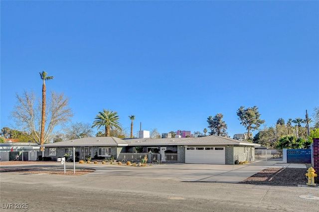 2711 Ashby Avenue, Las Vegas, NV 89102