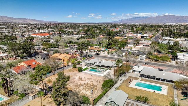 2711 Ashby Avenue, Las Vegas, NV 89102