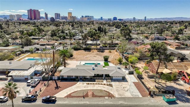 2711 Ashby Avenue, Las Vegas, NV 89102