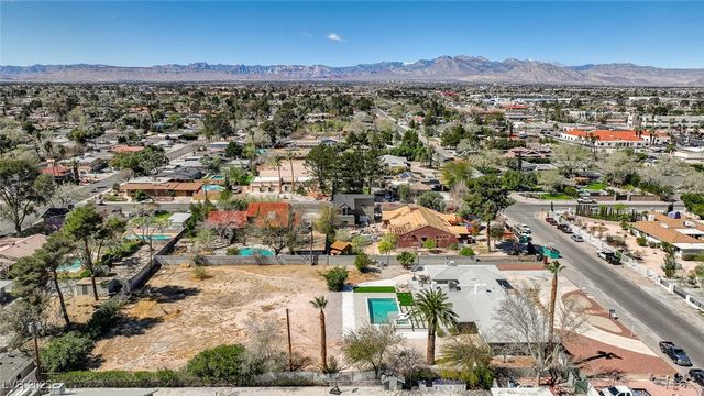 2711 Ashby Avenue, Las Vegas, NV 89102