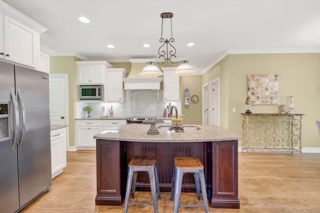 111 Peters Ct, Murfreesboro, TN 37128