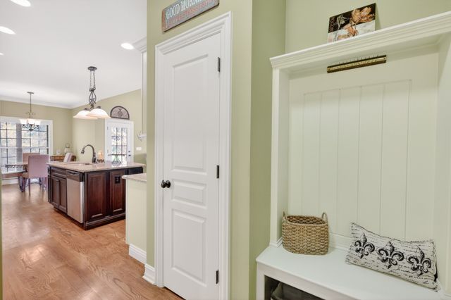 111 Peters Ct, Murfreesboro, TN 37128