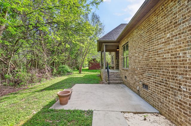 111 Peters Ct, Murfreesboro, TN 37128