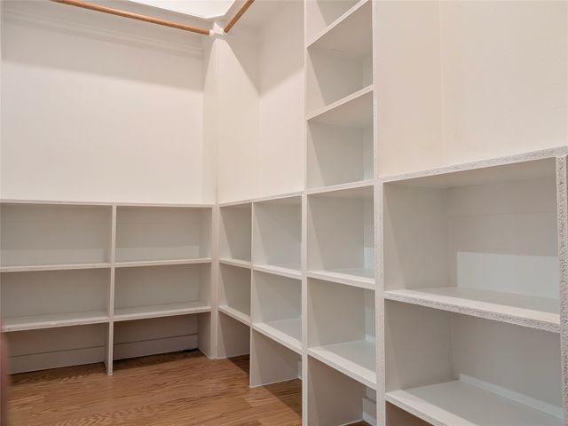 2871 E Overton Road, Dallas, TX 75216