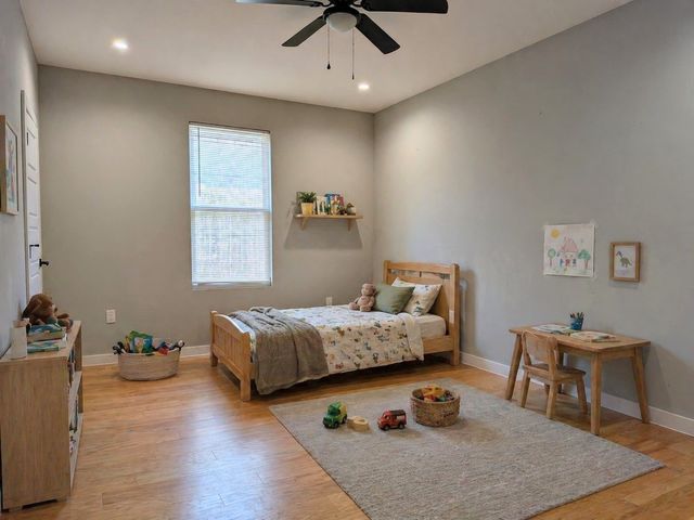 2871 E Overton Road, Dallas, TX 75216
