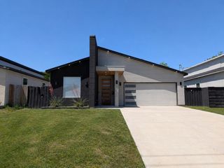 2871 E Overton Road, Dallas, TX 75216