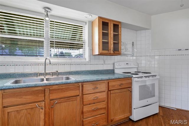 5451 Murdoch Avenue, St Louis, MO 63109