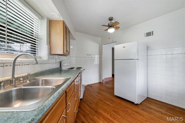 5451 Murdoch Avenue, St Louis, MO 63109