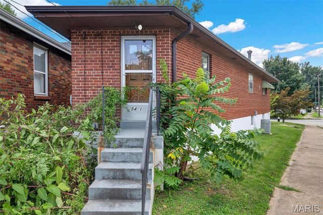 5451 Murdoch Avenue, St Louis, MO 63109