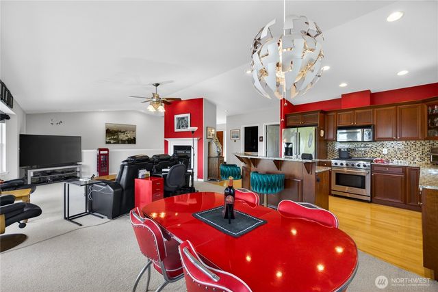 3512 W 2nd Street, Anacortes, WA 98221