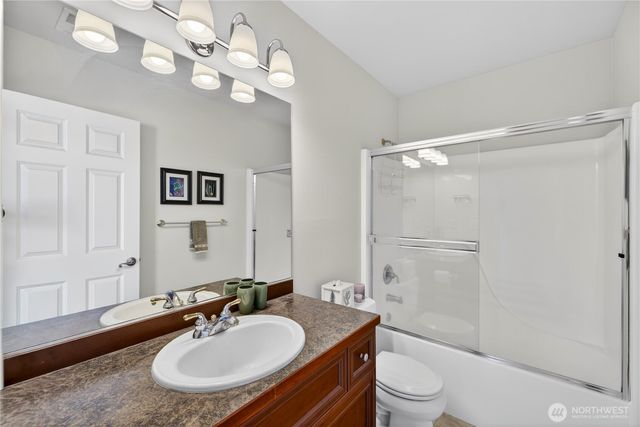 3512 W 2nd Street, Anacortes, WA 98221