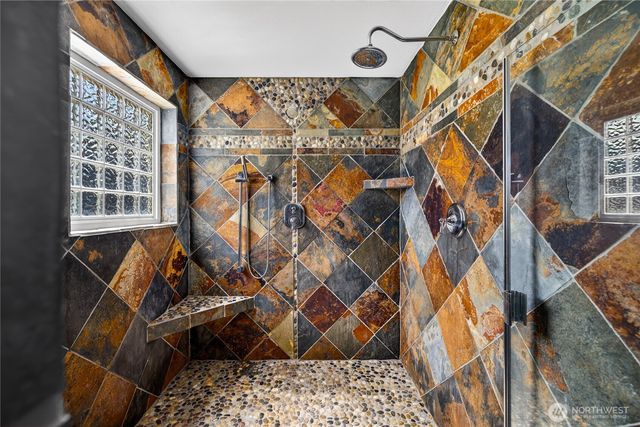 3512 W 2nd Street, Anacortes, WA 98221